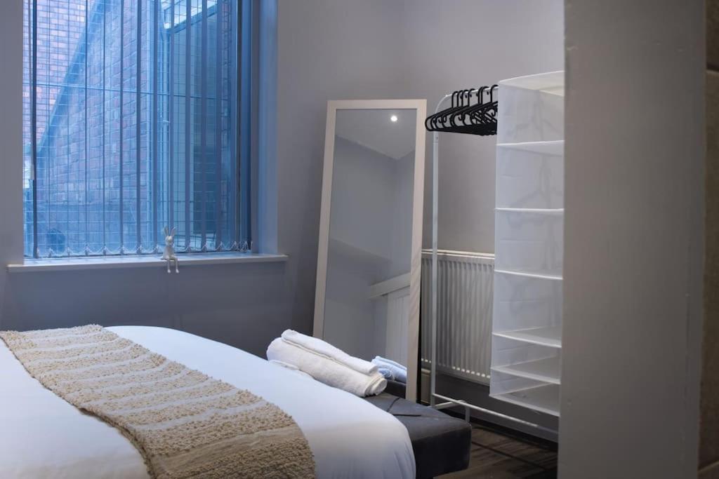 Spacious Apartment In City Centre - Free Parking Нотингам Екстериор снимка