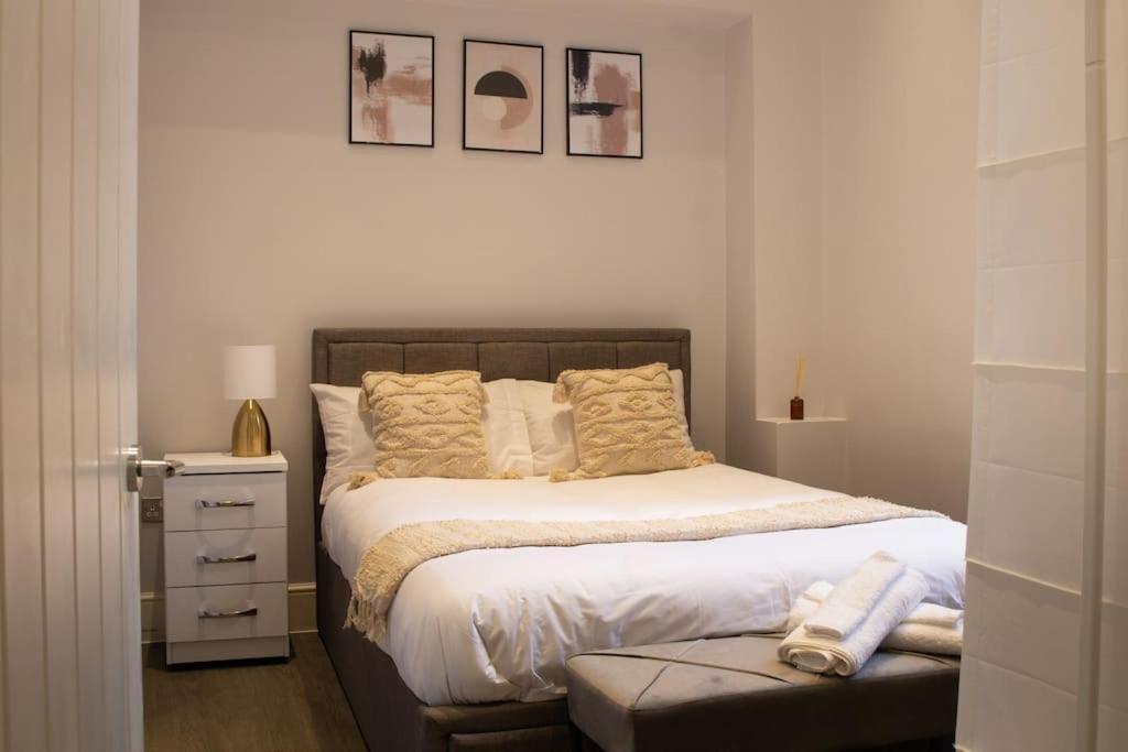 Spacious Apartment In City Centre - Free Parking Нотингам Екстериор снимка